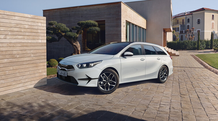 Poslední vozy Kia Ceed ihned k odběru.