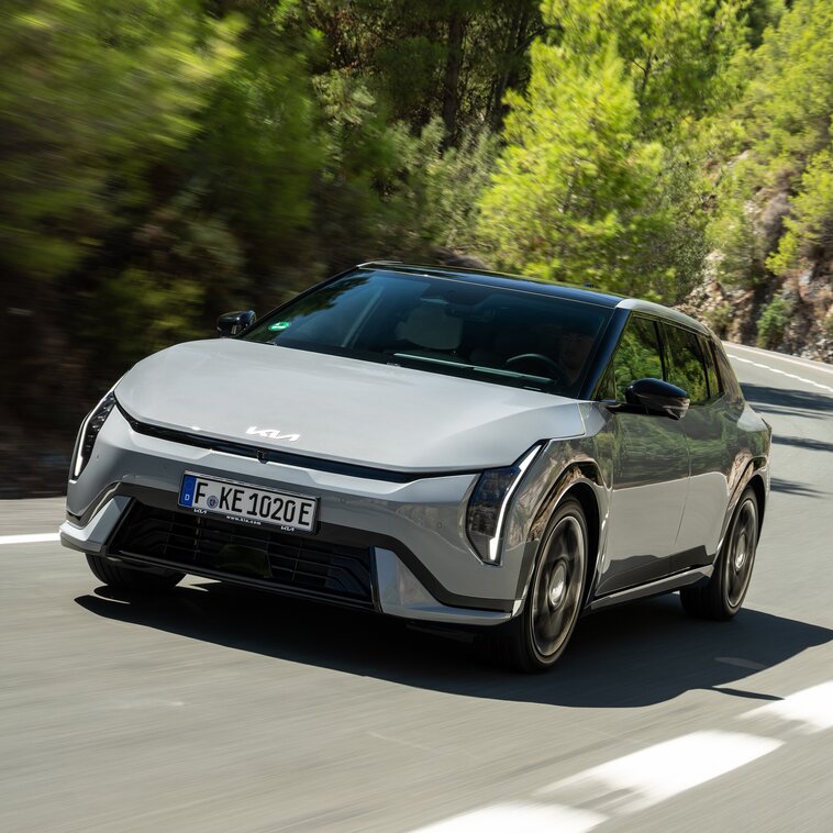 Kia EV4 je finalistou ankety Auto roku 2026.